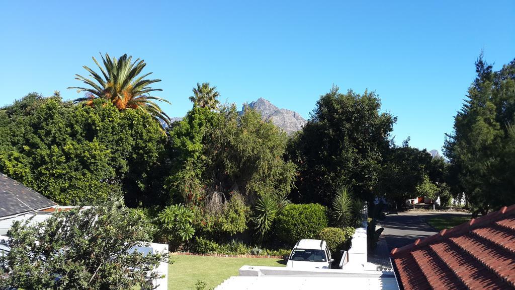 On Broadwalk Cottage Cape Town Ruang foto